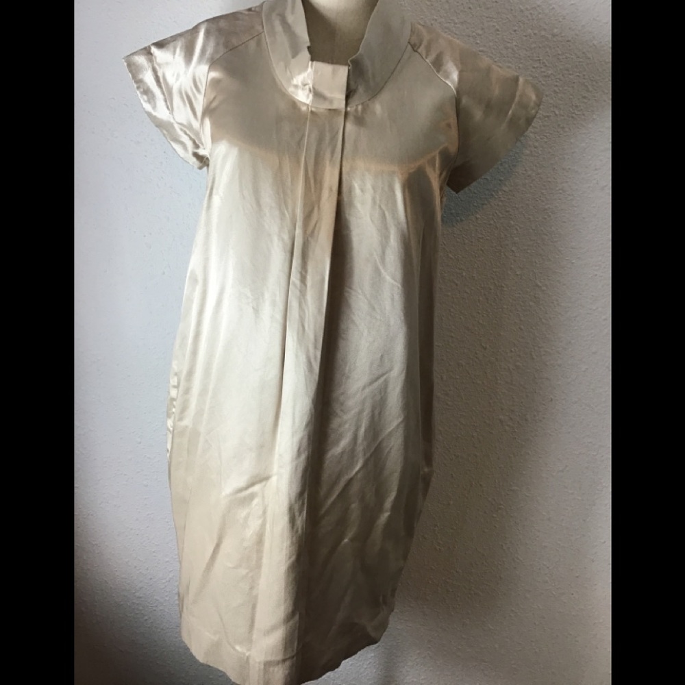 By Marlene Birger tan metallic pocket dress size 6